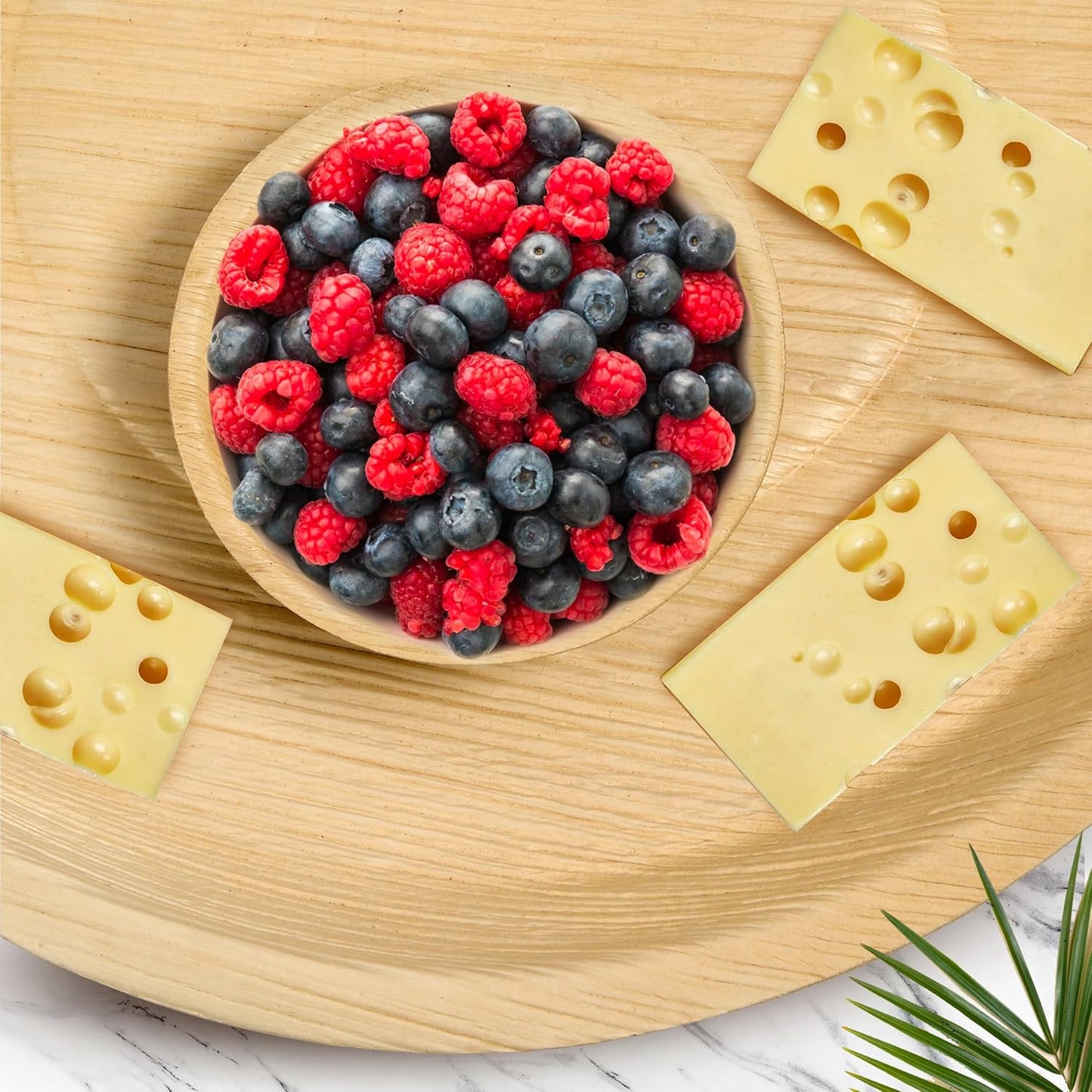 Round Disposable Charcuterie Boards with Small Dip Bowls – Set of 10 – 12″ x 12″