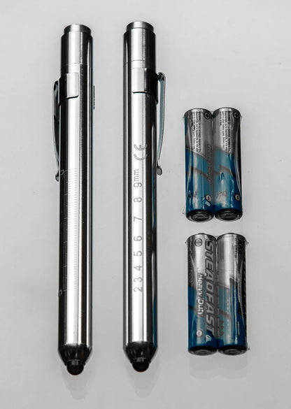 4pk Medical Diagnostic Penlights – White & Warm Light with Pupil Gauge
