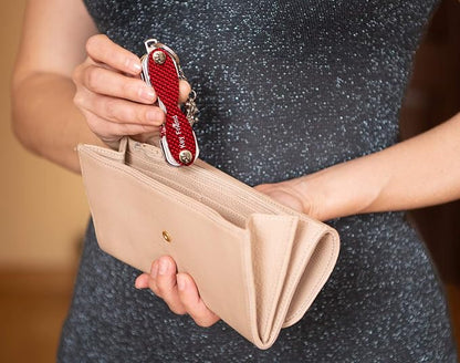 KeyFriend Smart Key Holder – Carbon Fiber Key Organizer for Up to 18 Keys